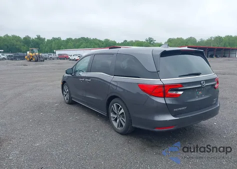 2023 Honda Odyssey Touring z USA, uszkodzony, nr VIN 5FNRL6H87PB019264